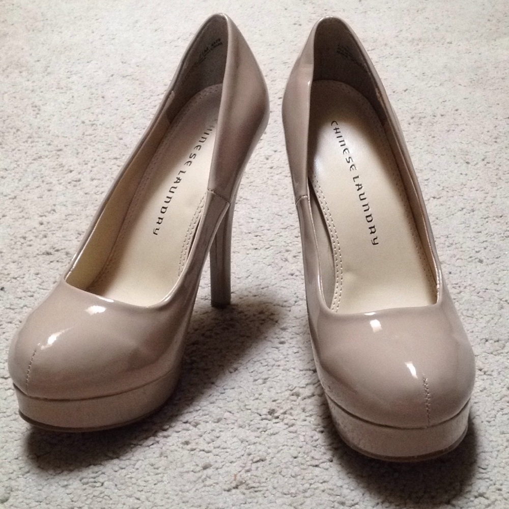 Chinese Laundry Cream heels with platform.